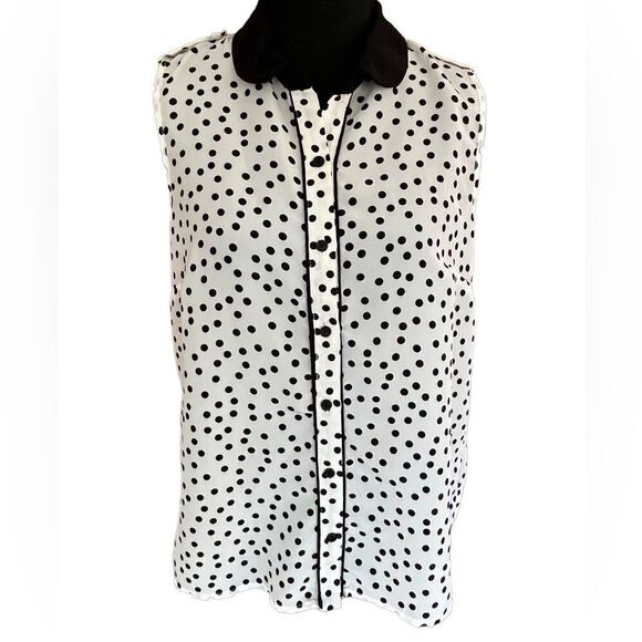 𝅺Forever 21 sleeveless button front polka dot top, size S. - Picture 1 of 7
